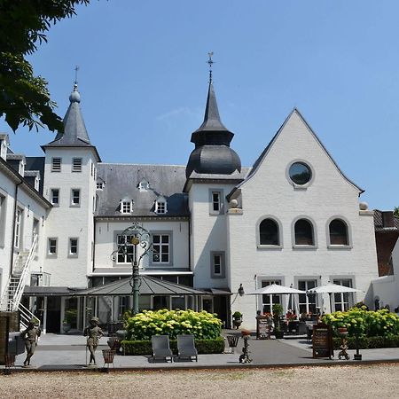 Hotel Kasteel Doenrade Buitenkant foto