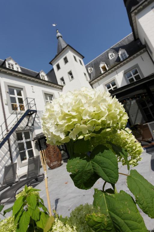 Hotel Kasteel Doenrade Buitenkant foto