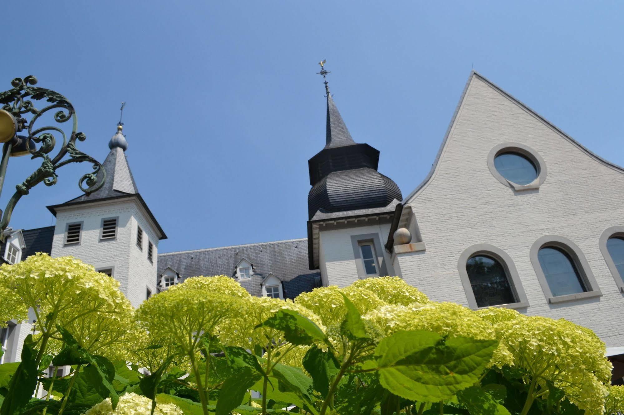 Hotel Kasteel Doenrade Buitenkant foto